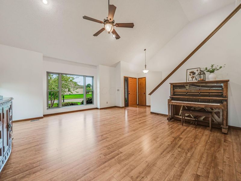 7045 Sherbrook Drive , Westerville, OH 43082 Photo 9