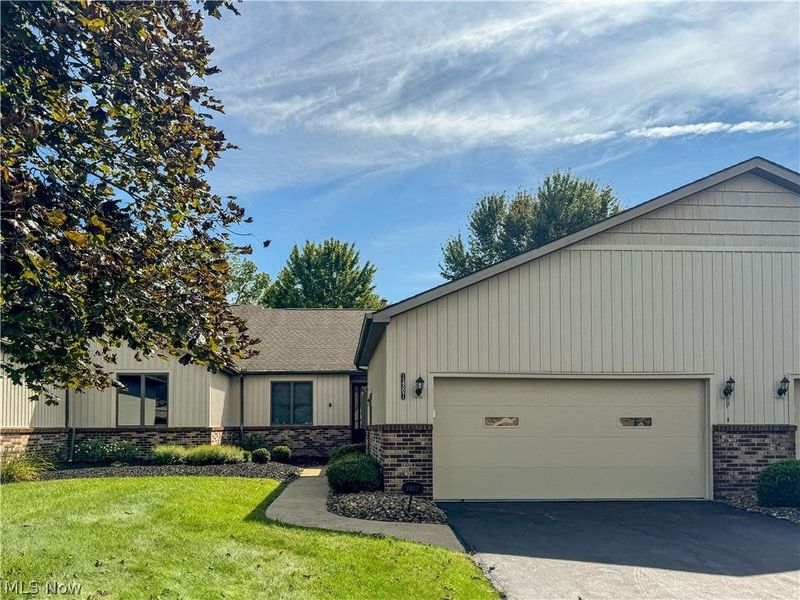 1487 Tripodi Circle, Niles, OH 44446 Photo 1
