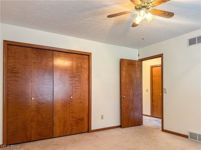 1487 Tripodi Circle, Niles, OH 44446 Photo 10