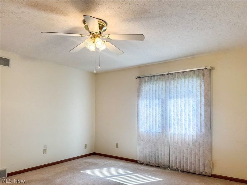 1487 Tripodi Circle, Niles, OH 44446 Photo 7