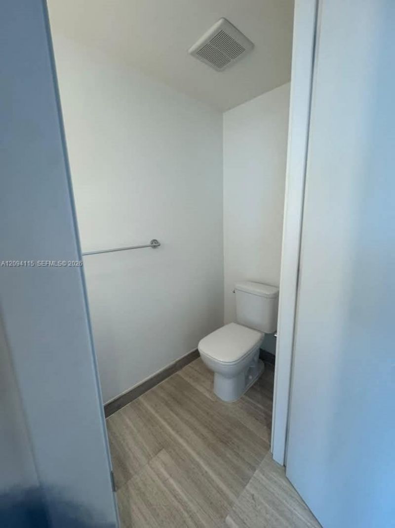 1451 Brickell Ave , Unit 1002, Miami, FL 33131 Photo