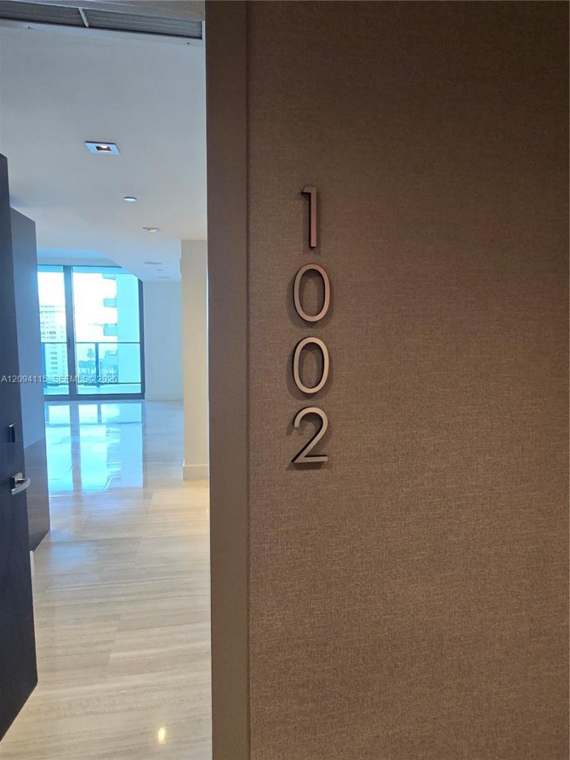 1451 Brickell Ave , Unit 1002, Miami, FL 33131 Photo