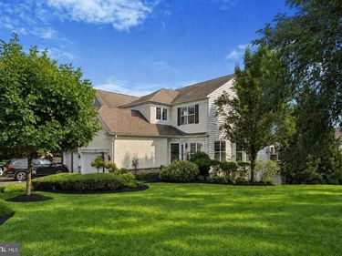 2114 REDBUD LANE, FURLONG, PA 18925