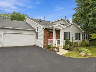 171 Stepping Stone Lane , Orchard Park, NY 14127
