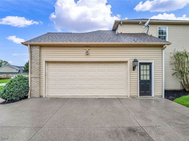 1413 Ashford Glen Lane, Sagamore Hills, OH 44067 Photo 3