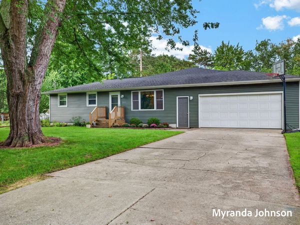 15005 161st Avenue, Grand Haven, MI 49417