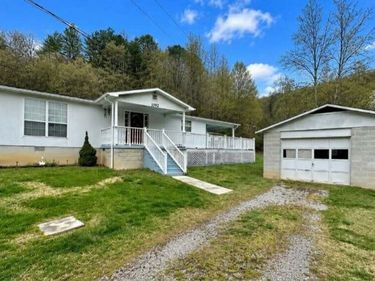 1192 S Ky 3438, Cannon, KY 40923