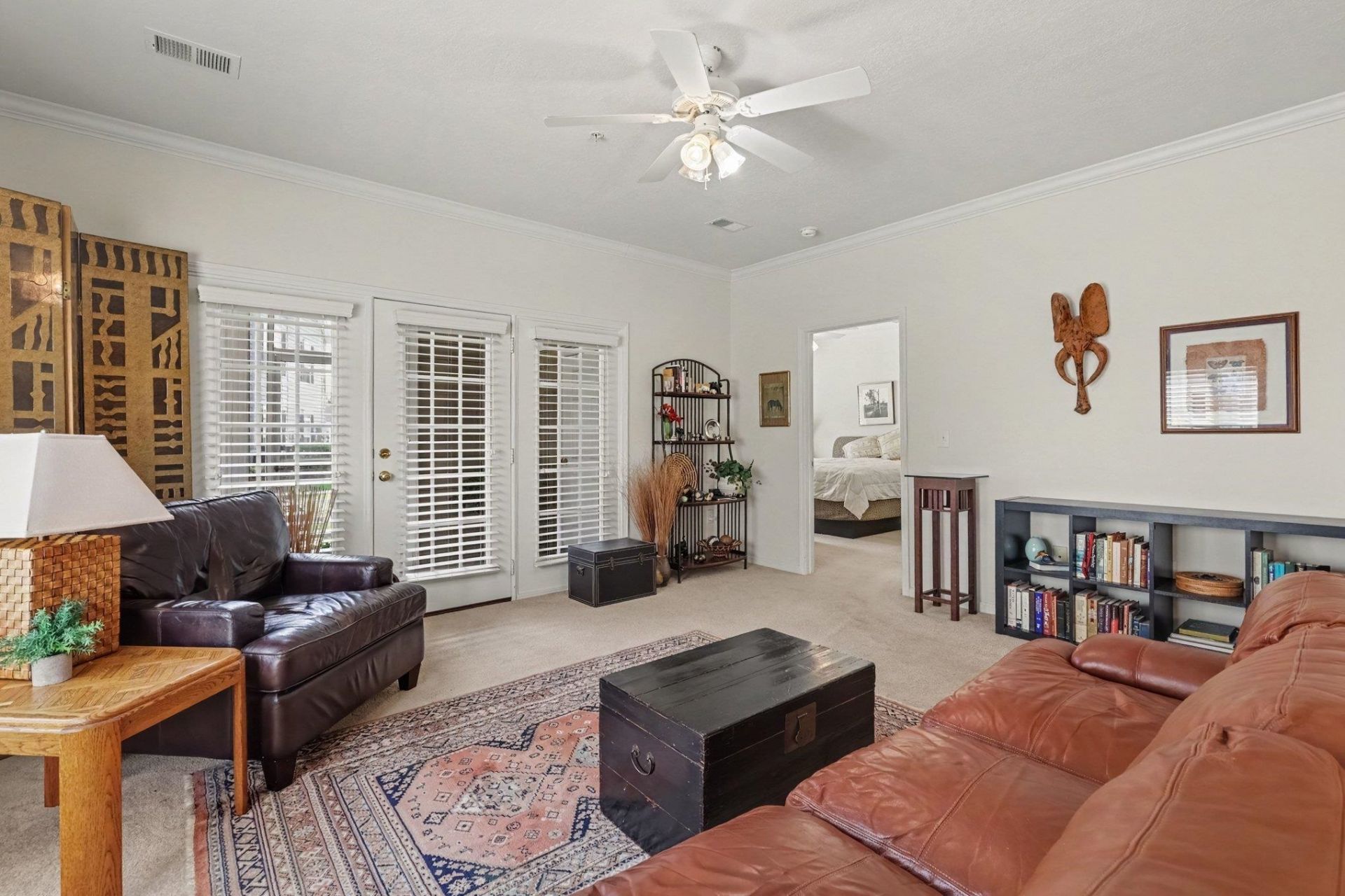 327 Black Oak Ln. Photo 6