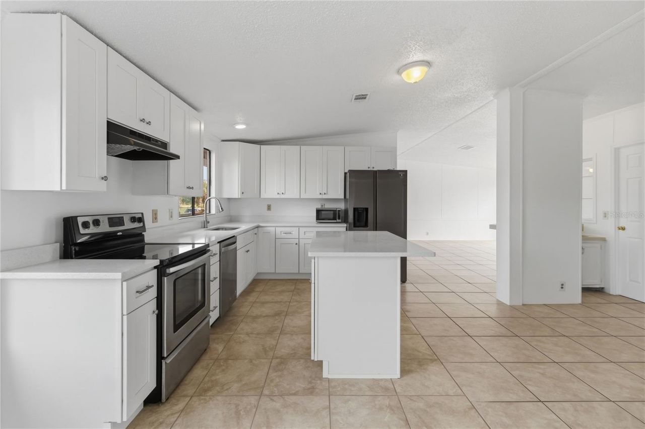 417 Lagoon Court , Kenansville, FL 34739 Photo