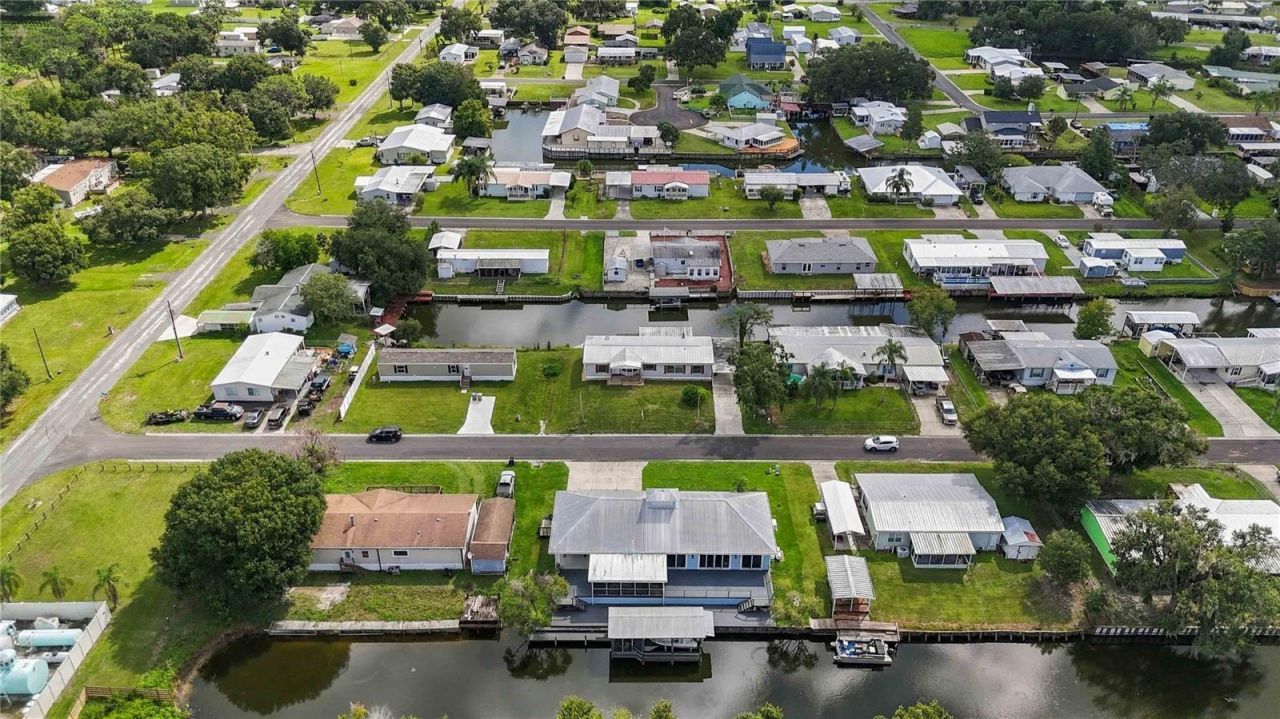 417 Lagoon Court , Kenansville, FL 34739 Photo