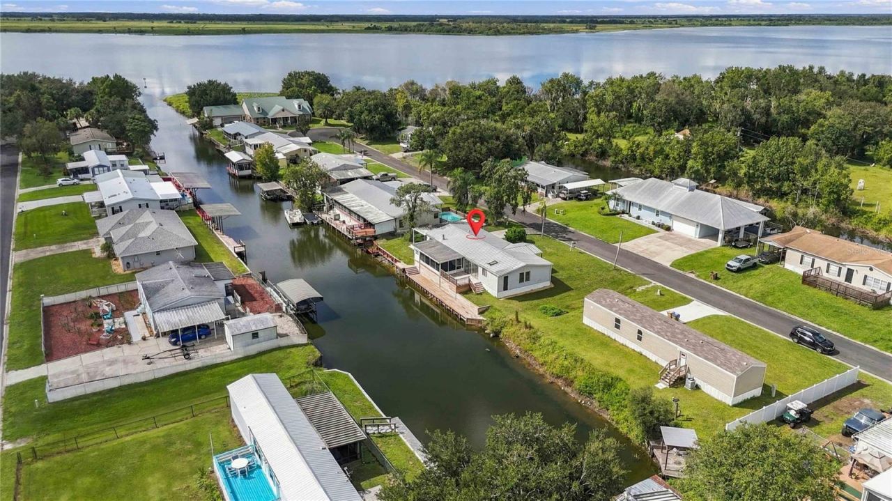 417 Lagoon Court , Kenansville, FL 34739 Photo