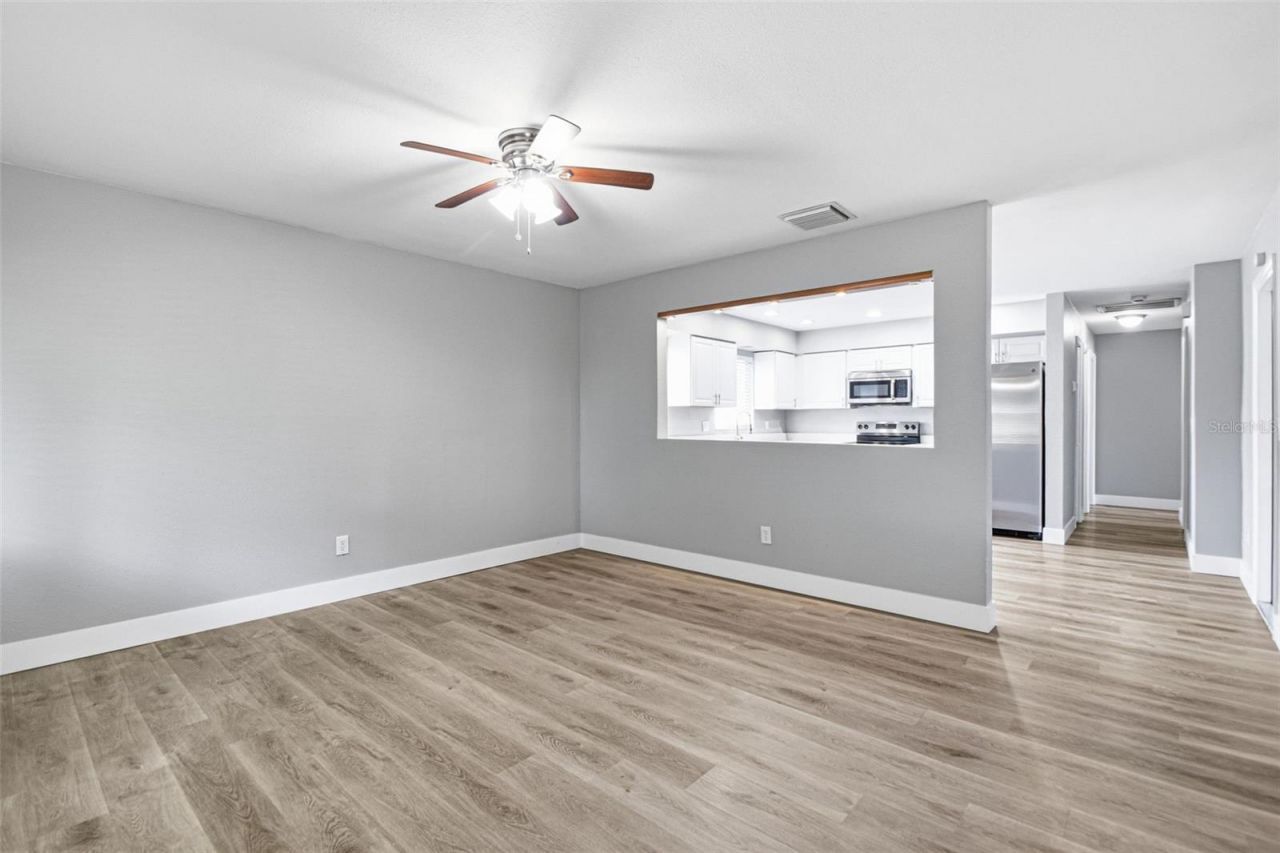 310 93rd Avenue N, Saint Petersburg, FL 33702 Photo
