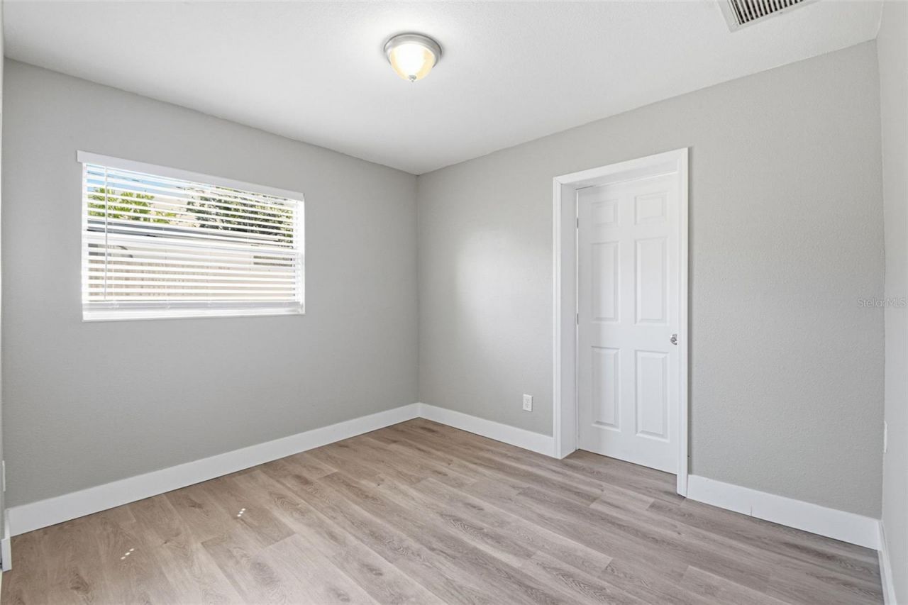 310 93rd Avenue N, Saint Petersburg, FL 33702 Photo