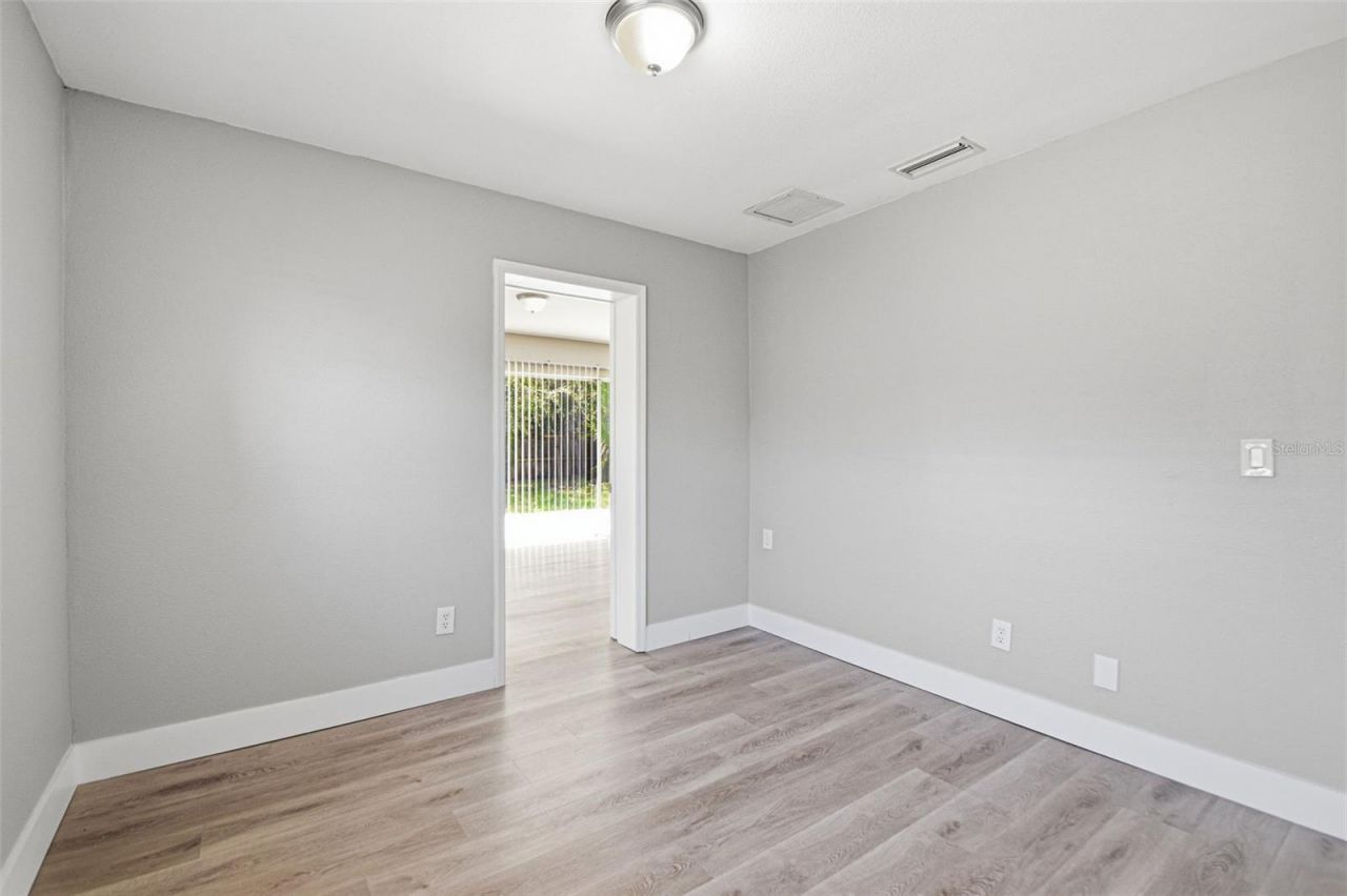 310 93rd Avenue N, Saint Petersburg, FL 33702 Photo
