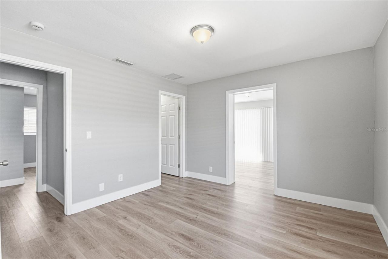 310 93rd Avenue N, Saint Petersburg, FL 33702 Photo