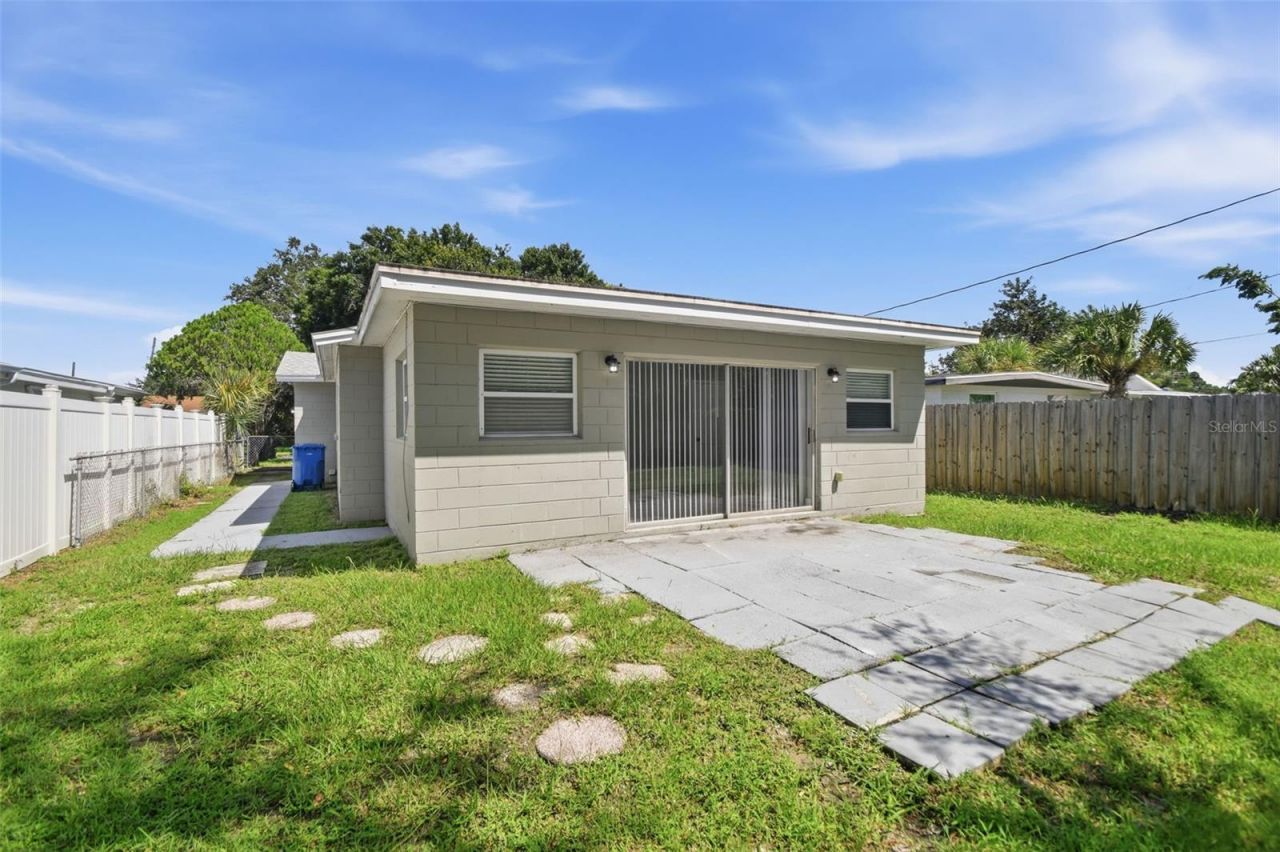 310 93rd Avenue N, Saint Petersburg, FL 33702 Photo