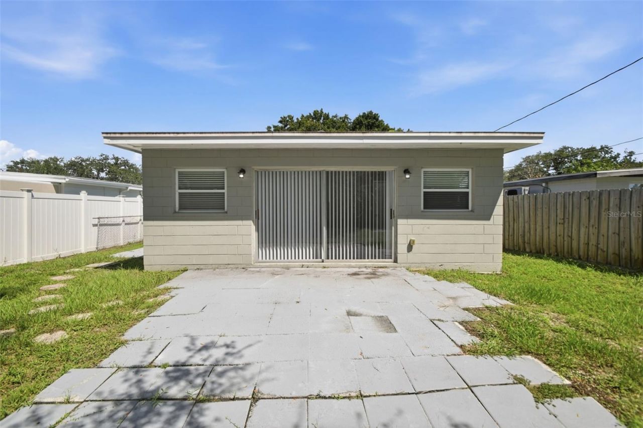 310 93rd Avenue N, Saint Petersburg, FL 33702 Photo