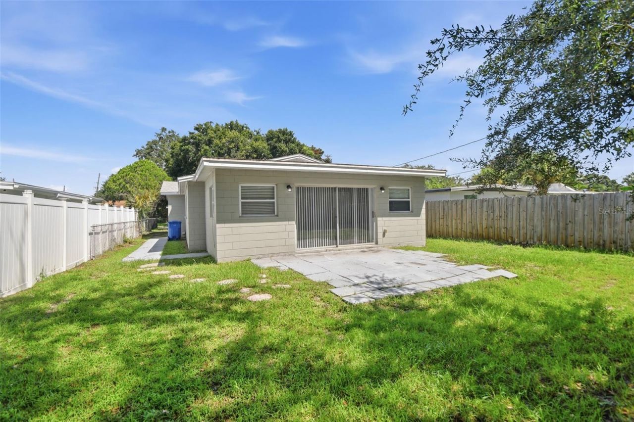 310 93rd Avenue N, Saint Petersburg, FL 33702 Photo