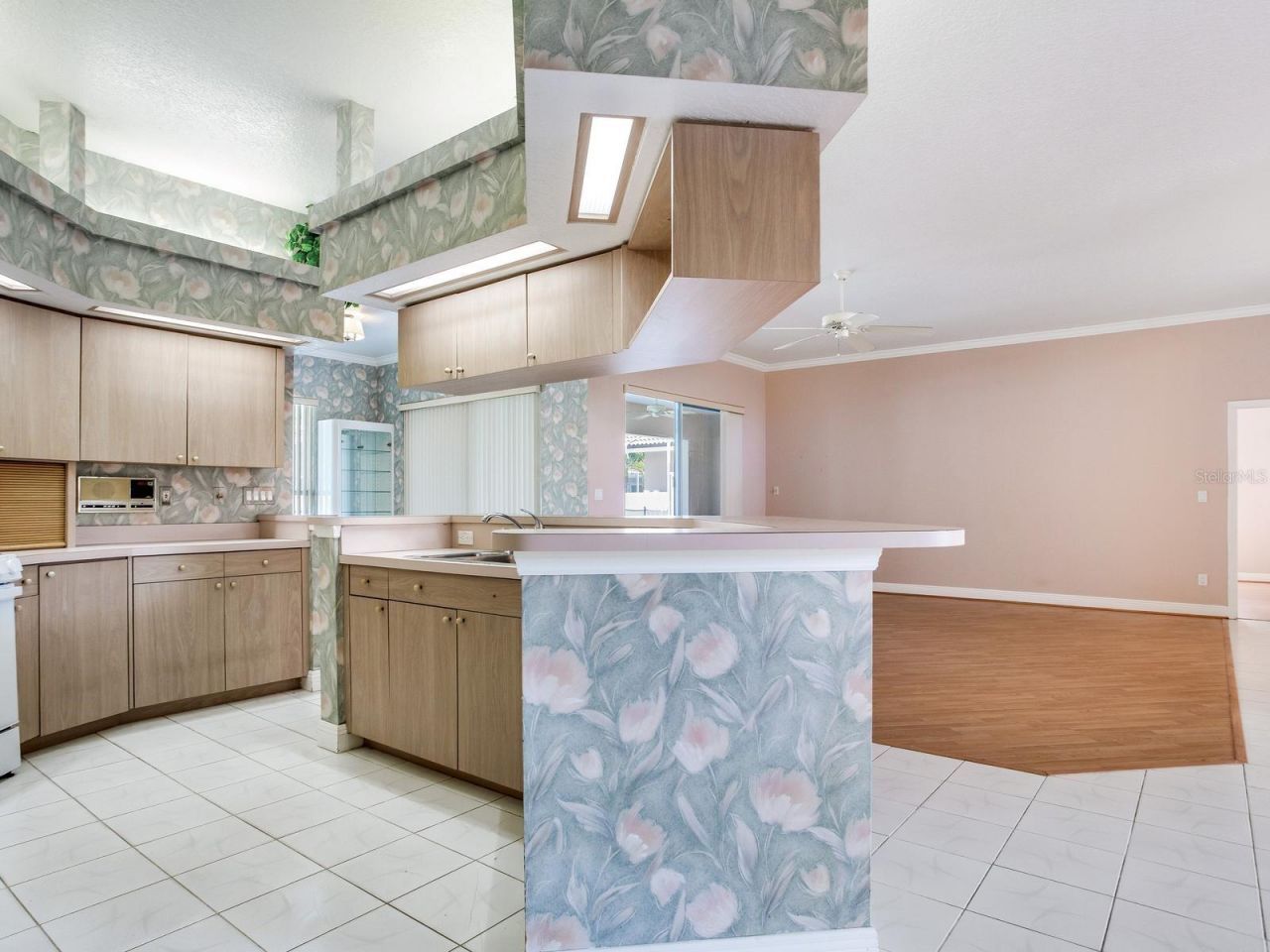 11581 Shelly Circle, Seminole, FL 33772 Photo
