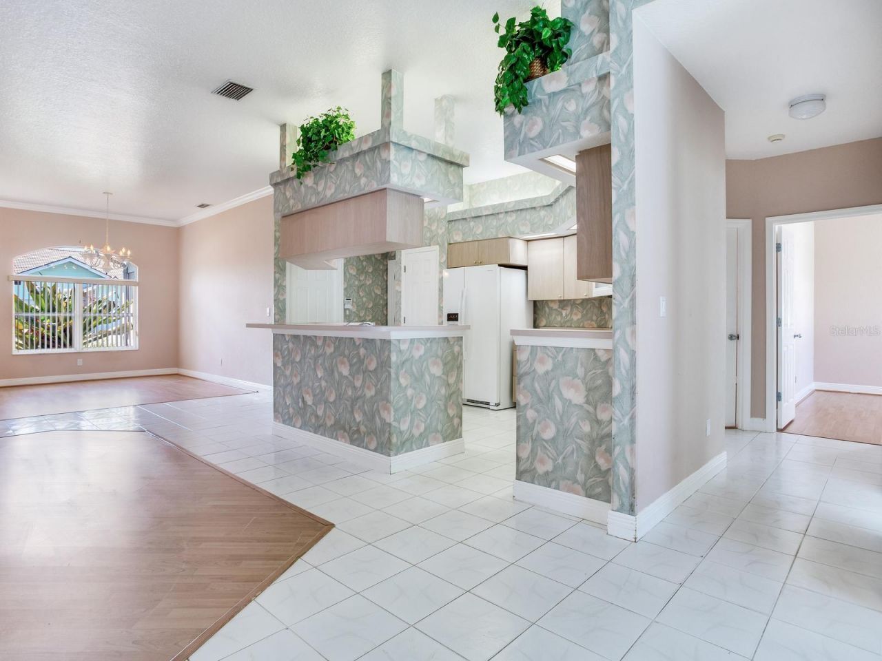 11581 Shelly Circle, Seminole, FL 33772 Photo