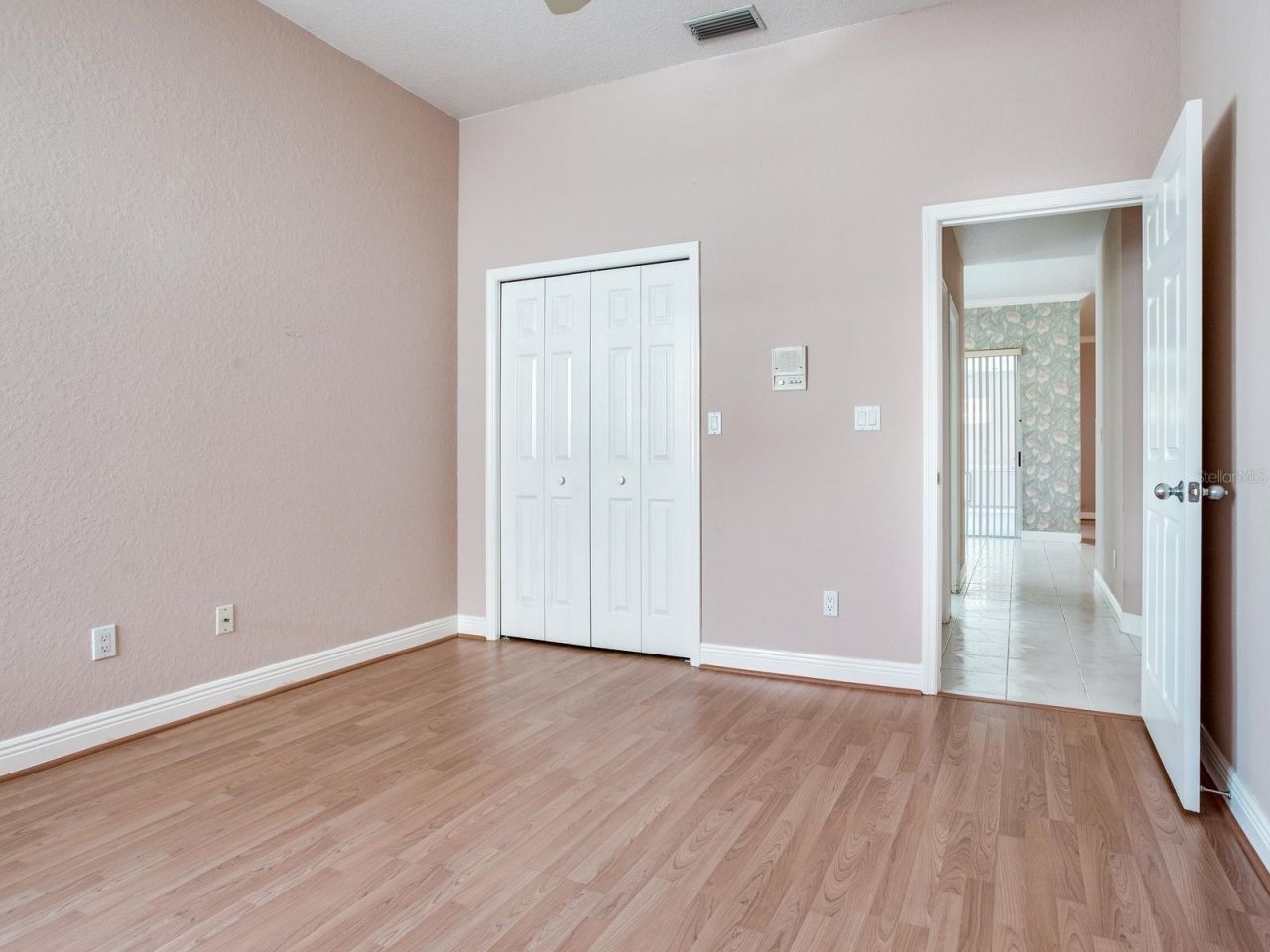 11581 Shelly Circle, Seminole, FL 33772 Photo