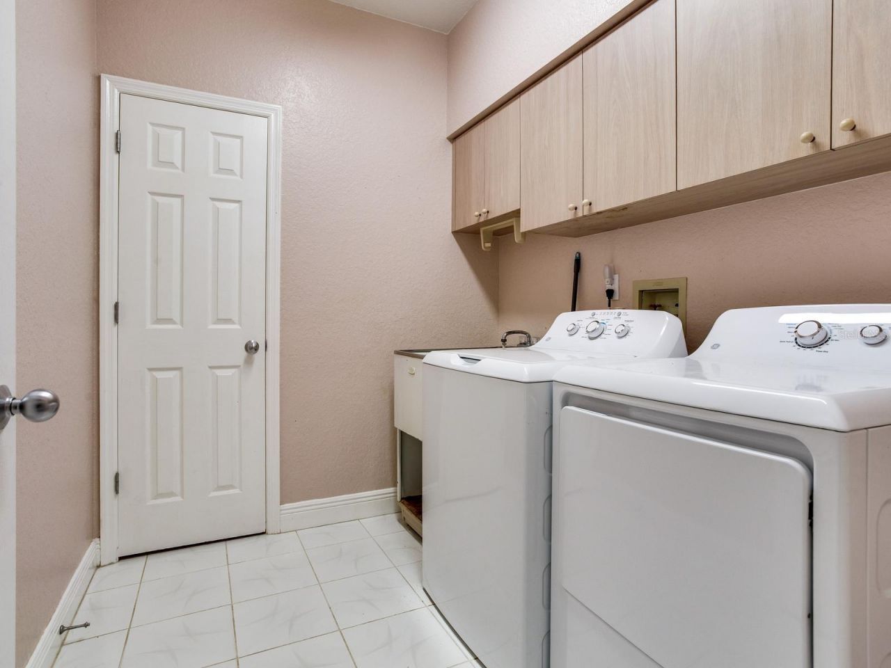 11581 Shelly Circle, Seminole, FL 33772 Photo