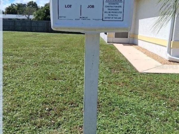 GOLDEN CIRCLE NW , PALM BAY, FL 32905