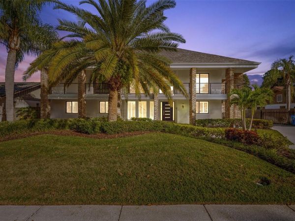 4213 DEEPWATER LANE , TAMPA, FL 33615
