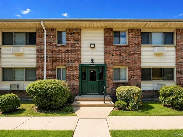 2439 Union Boulevard , Unit 3A, Islip, NY 11751