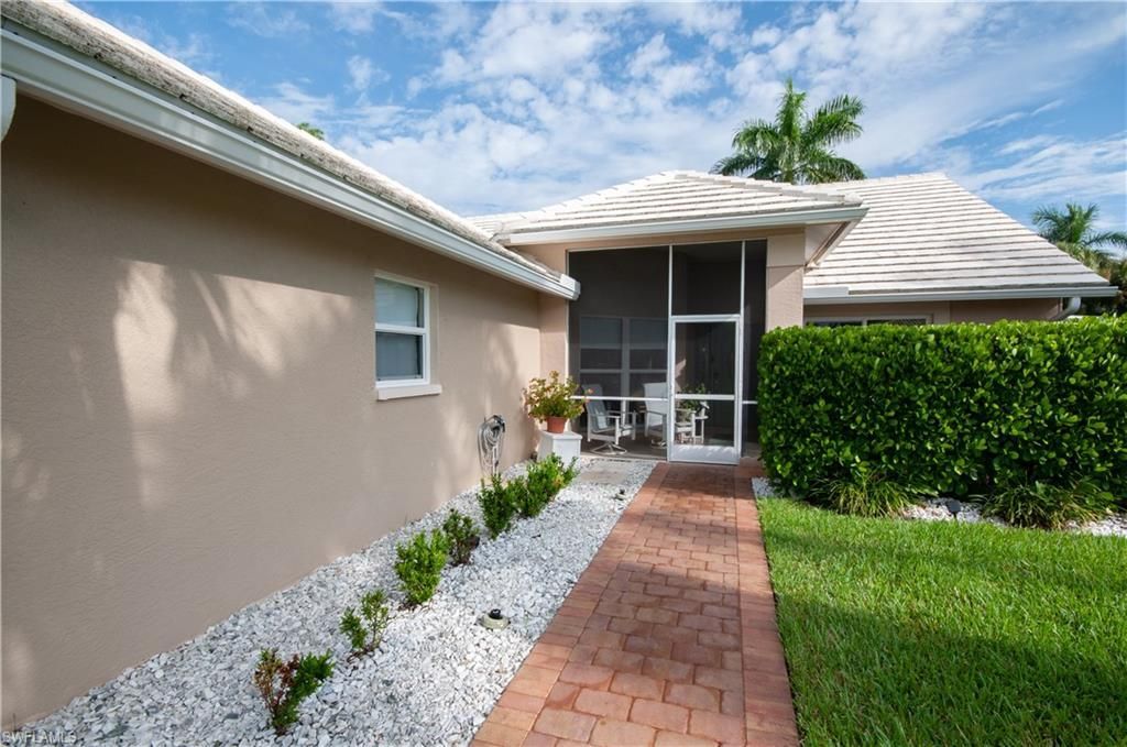 6041 Westbourgh Dr, Naples, FL 34112 Photo