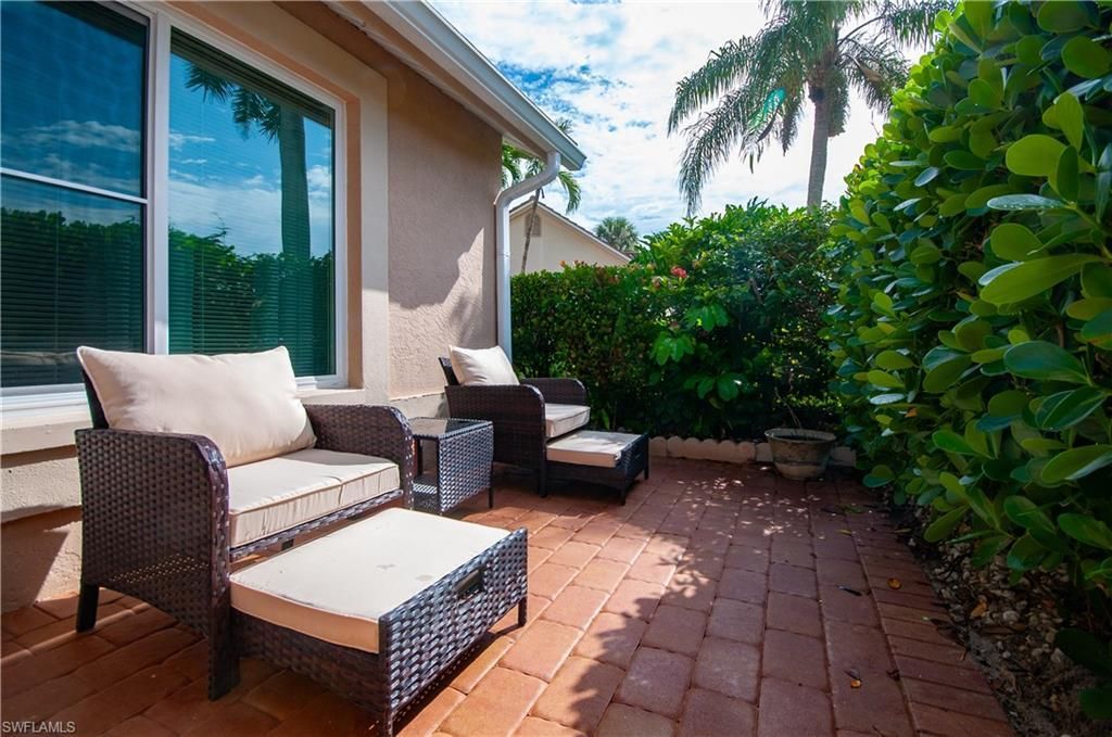 6041 Westbourgh Dr, Naples, FL 34112 Photo