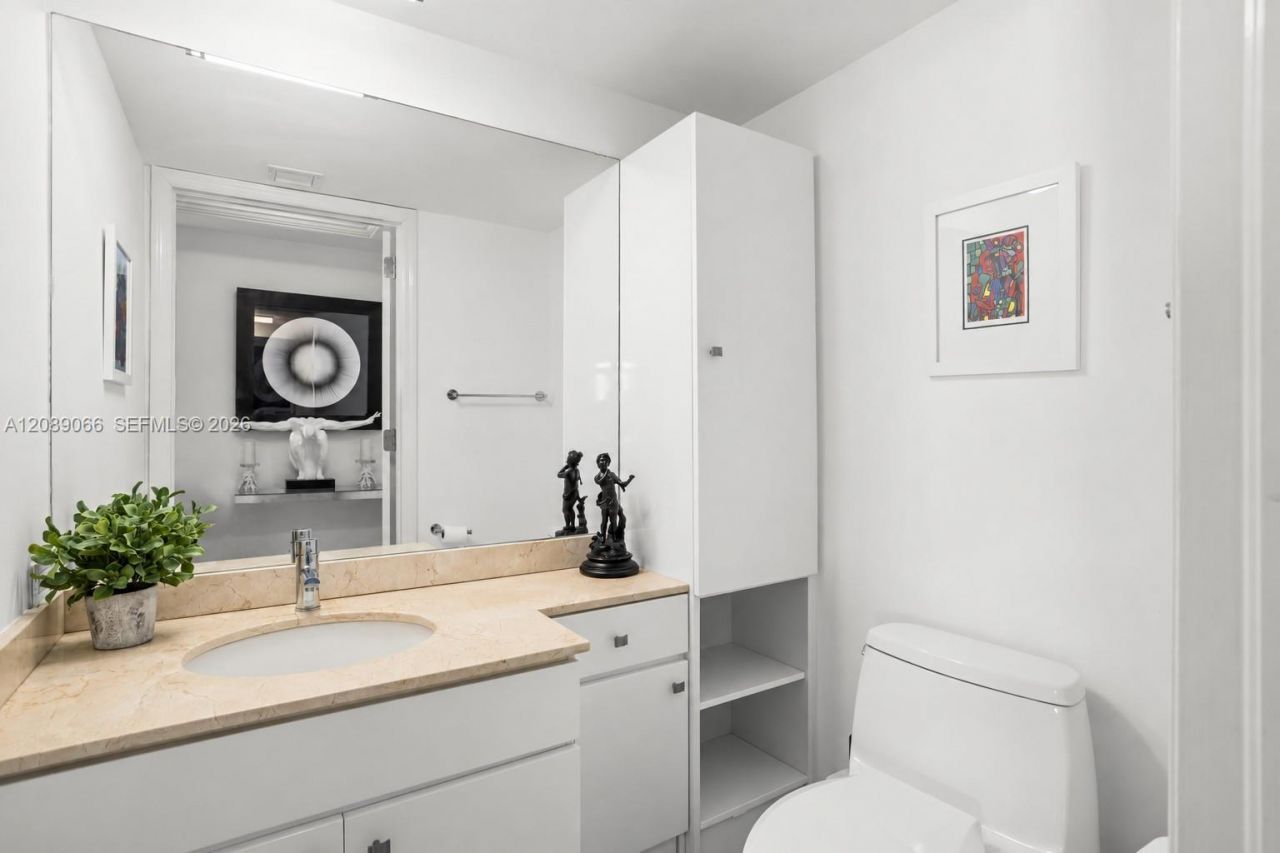 808 Brickell Key Dr, Unit 2002, Miami, FL 33131 Photo