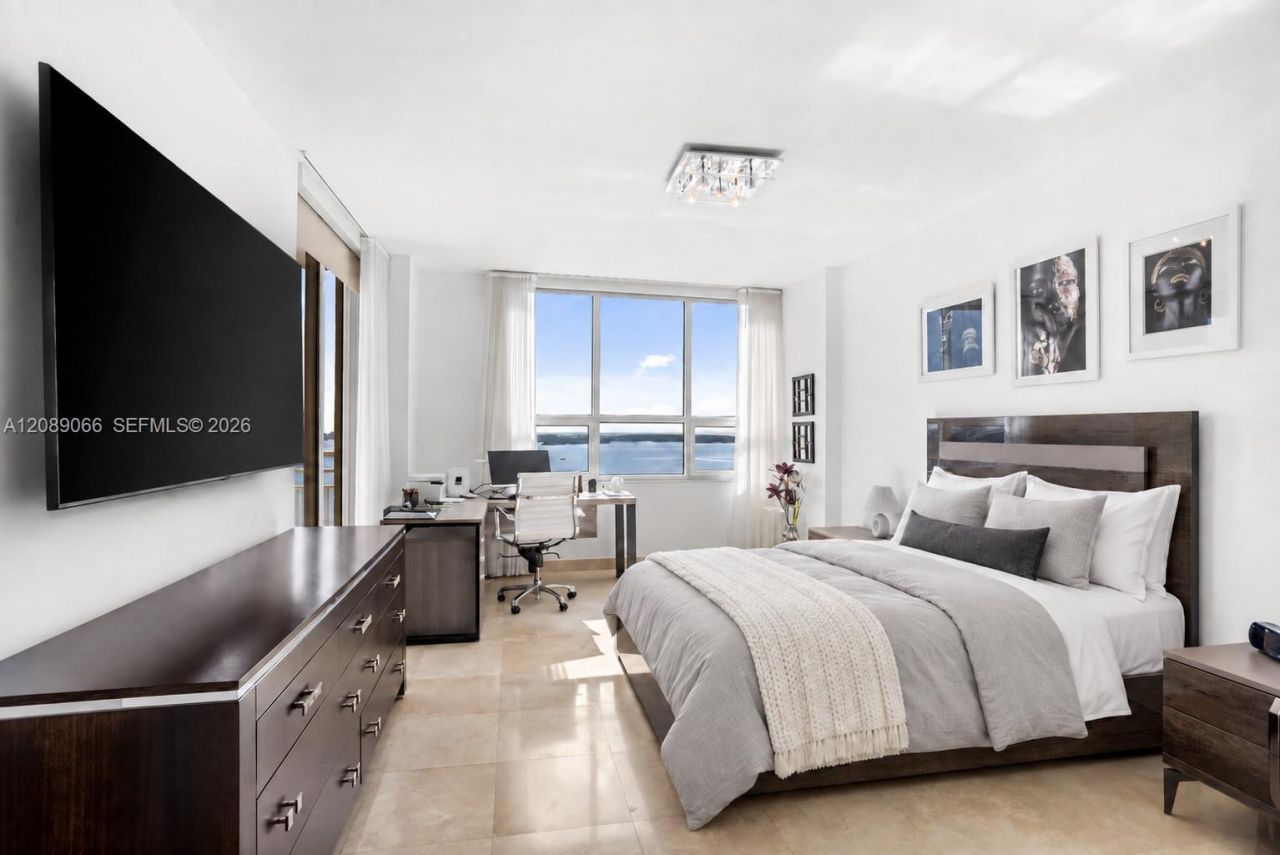 808 Brickell Key Dr, Unit 2002, Miami, FL 33131 Photo