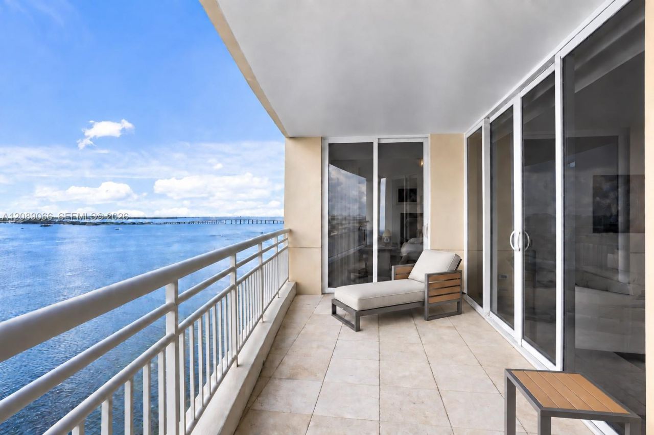 808 Brickell Key Dr, Unit 2002, Miami, FL 33131 Photo