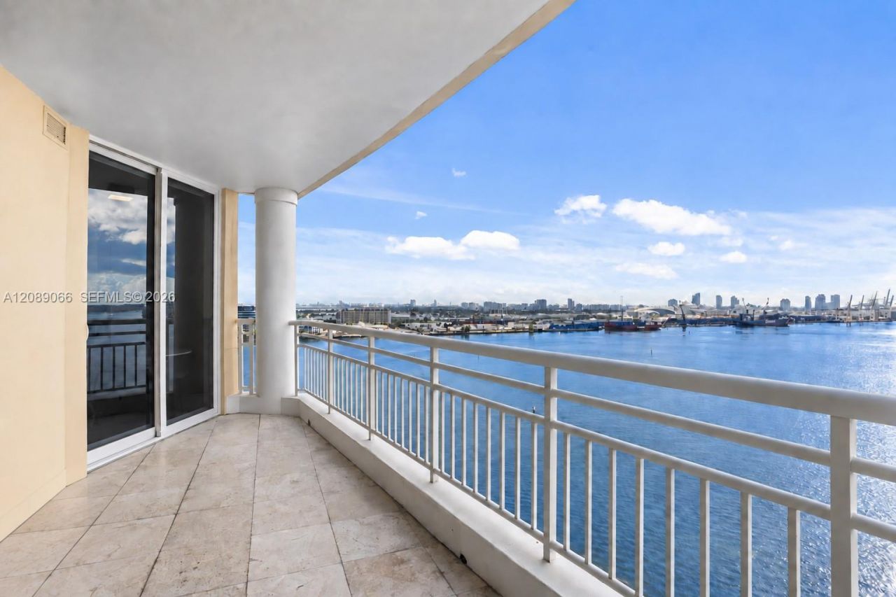 808 Brickell Key Dr, Unit 2002, Miami, FL 33131 Photo