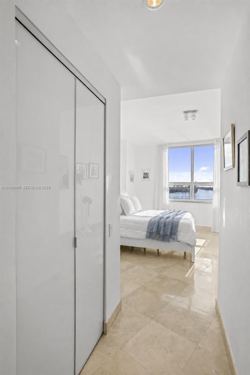 808 Brickell Key Dr, Unit 2002, Miami, FL 33131 Photo