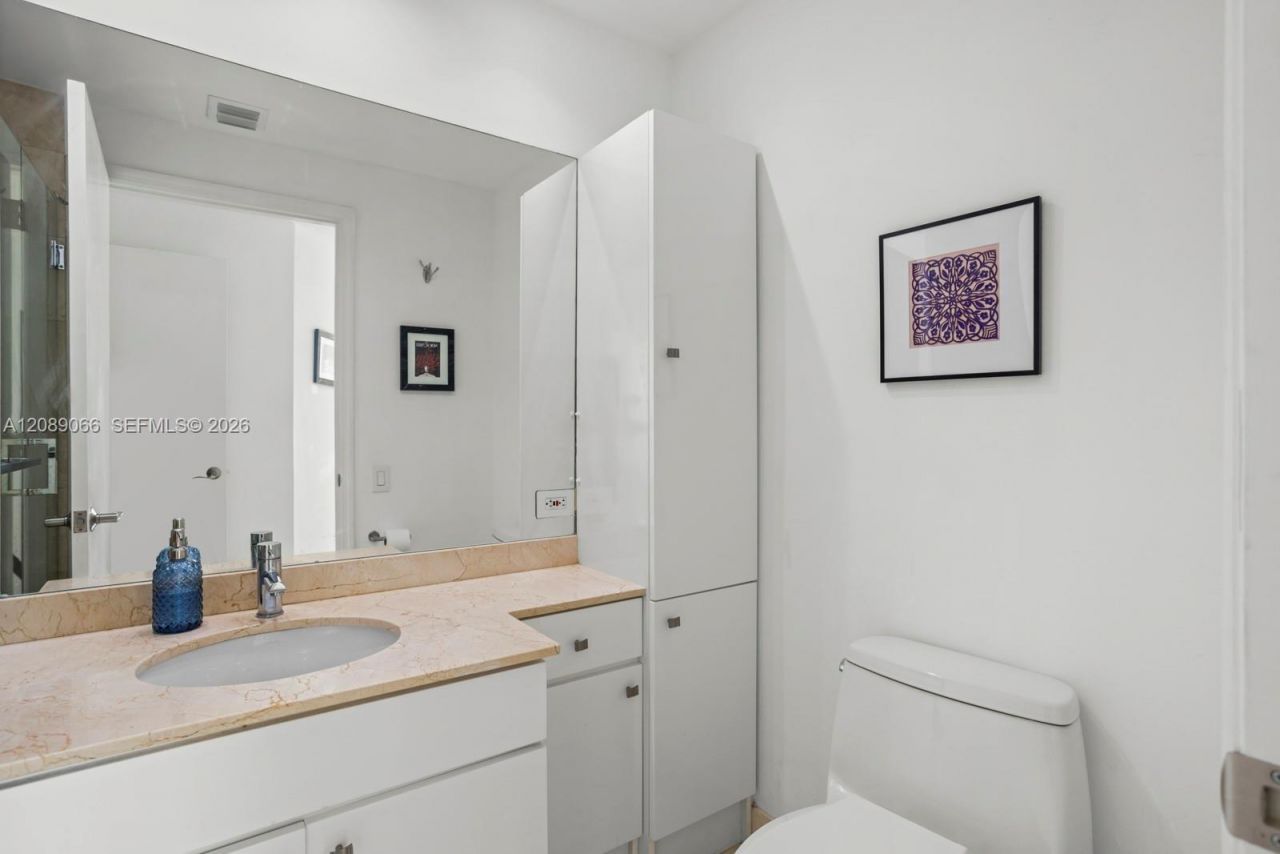 808 Brickell Key Dr, Unit 2002, Miami, FL 33131 Photo