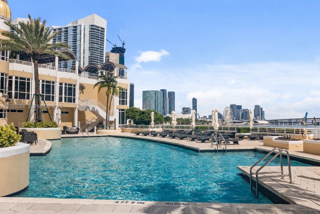 808 Brickell Key Dr, Unit 2002, Miami, FL 33131 Photo