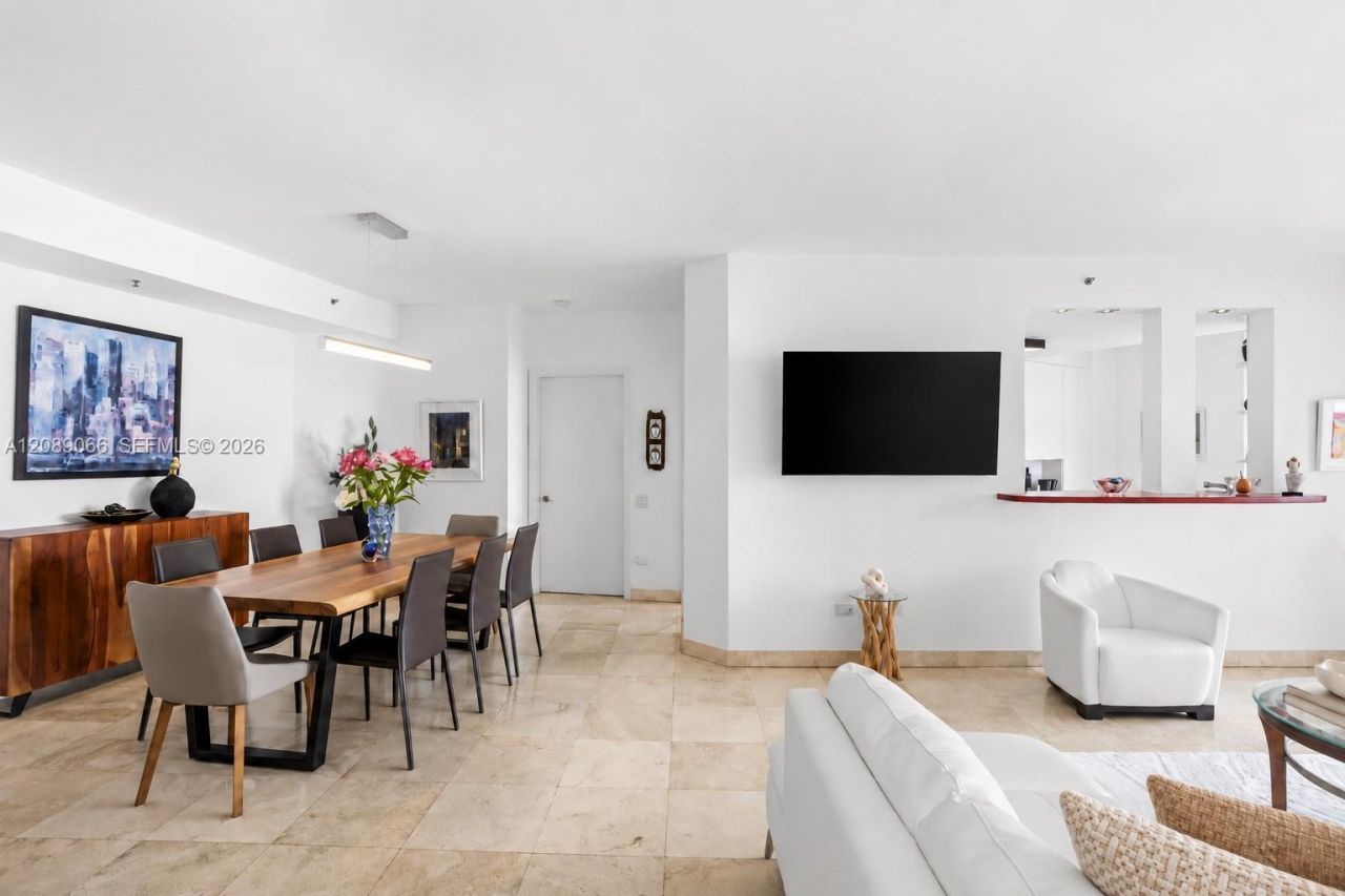 808 Brickell Key Dr, Unit 2002, Miami, FL 33131 Photo
