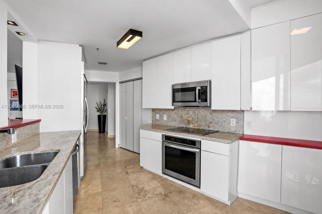 808 Brickell Key Dr, Unit 2002, Miami, FL 33131 Photo