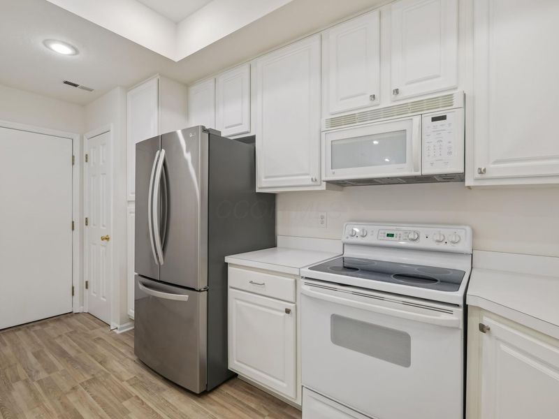 1355 Woodberry Place , Gahanna, OH 43230 Photo 18