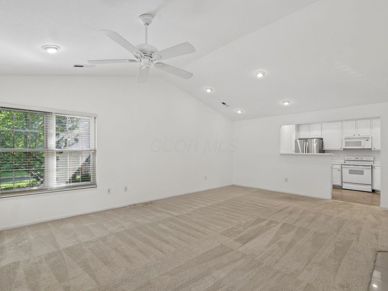 1355 Woodberry Place , Gahanna, OH 43230 Photo 4