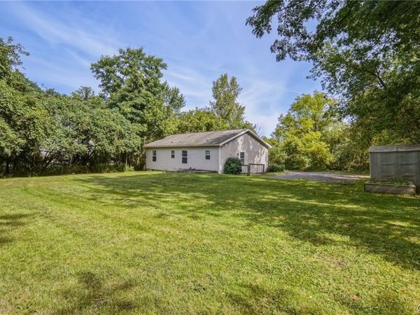 3424 Stiles Road , Syracuse, NY 13209
