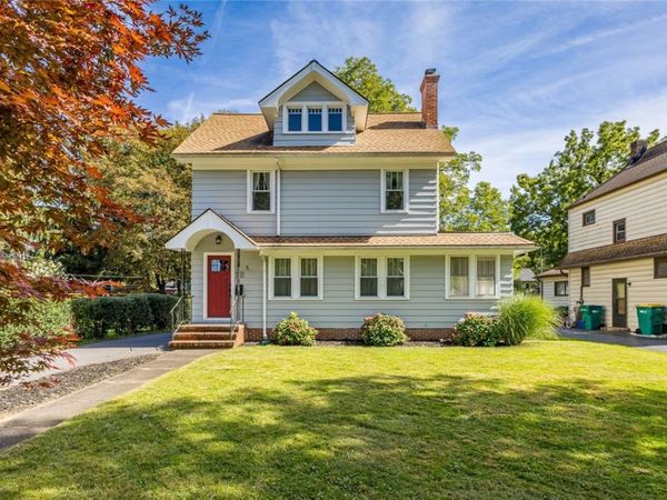 90 Seminole Way , Rochester, NY 14618