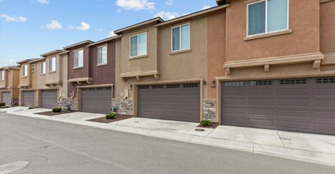 907 W End Street, Carson City, NV 89701 Photo