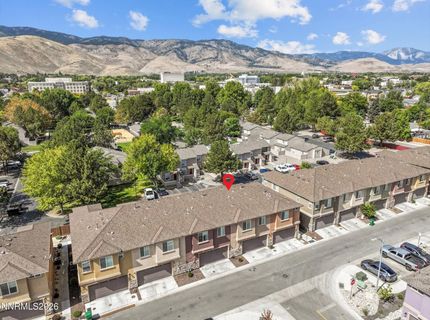 907 W End Street, Carson City, NV 89701 Photo