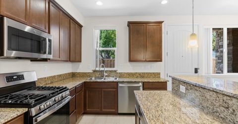 907 W End Street, Carson City, NV 89701 Photo