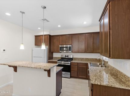 907 W End Street, Carson City, NV 89701 Photo