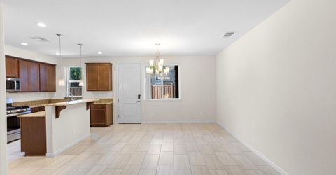 907 W End Street, Carson City, NV 89701 Photo