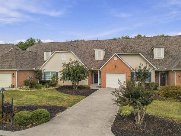 339 Paine Lake Drive, Sevierville, TN 37862